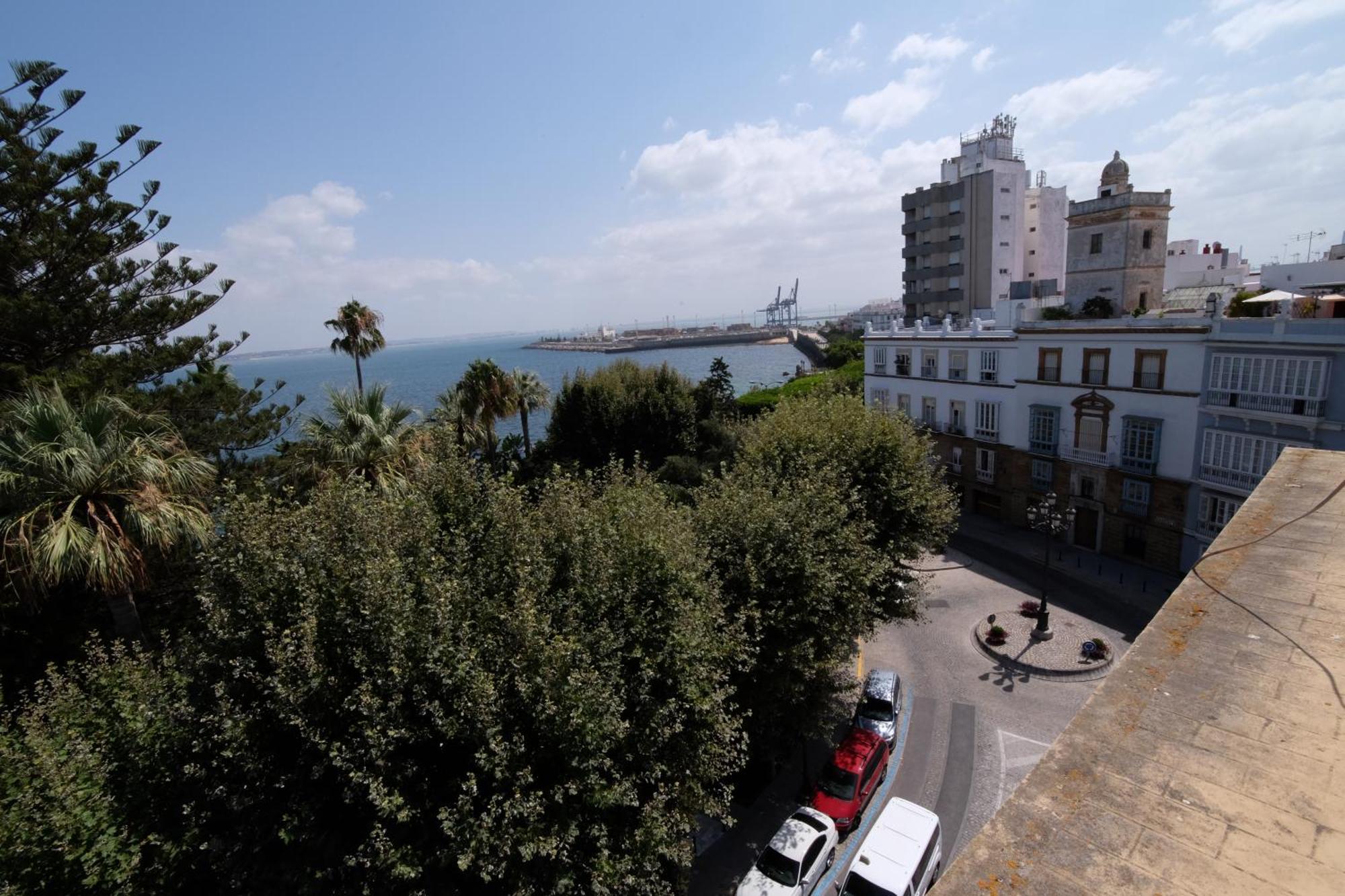 Fabuloso Atico Con Vistas Al Mar Cadiz Bagian luar foto